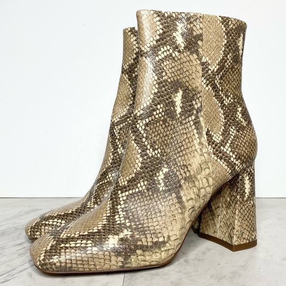 Sam Edelman Codie Snakeskin Heeled Ankle Bootie 7 - Picture 1 of 13